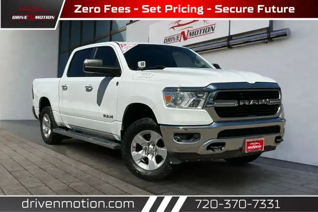 2020 RAM 1500 Big Horn/Lone Star 4x4 Crew Cab 5'7's photo