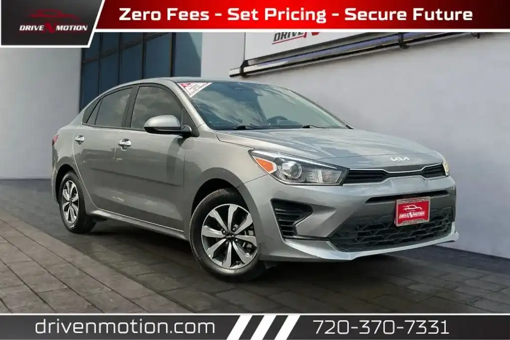 2023 Kia Rio S iVT's photo
