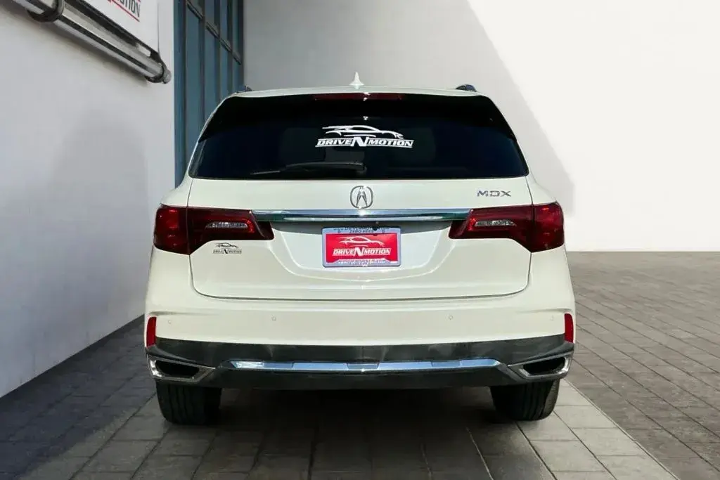 2017 Acura MDX Advance Package photo 5