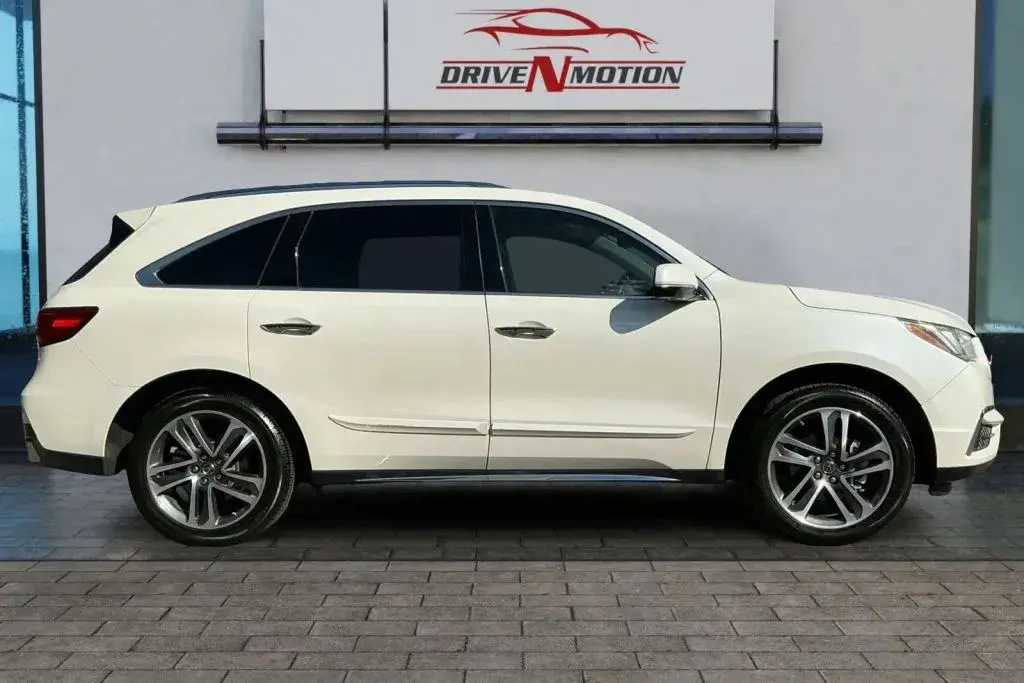 2017 Acura MDX Advance Package photo 3