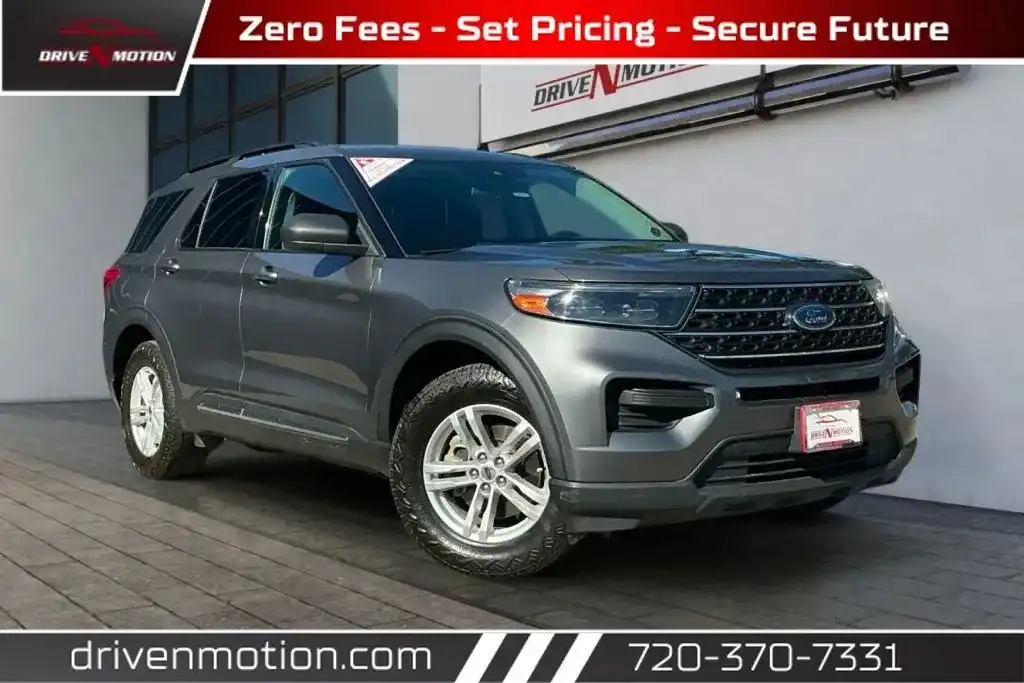 2022 Ford Explorer XLT 4WD's photo