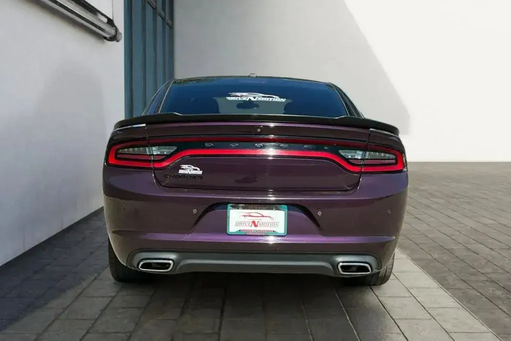 2021 Dodge Charger SXT photo 5