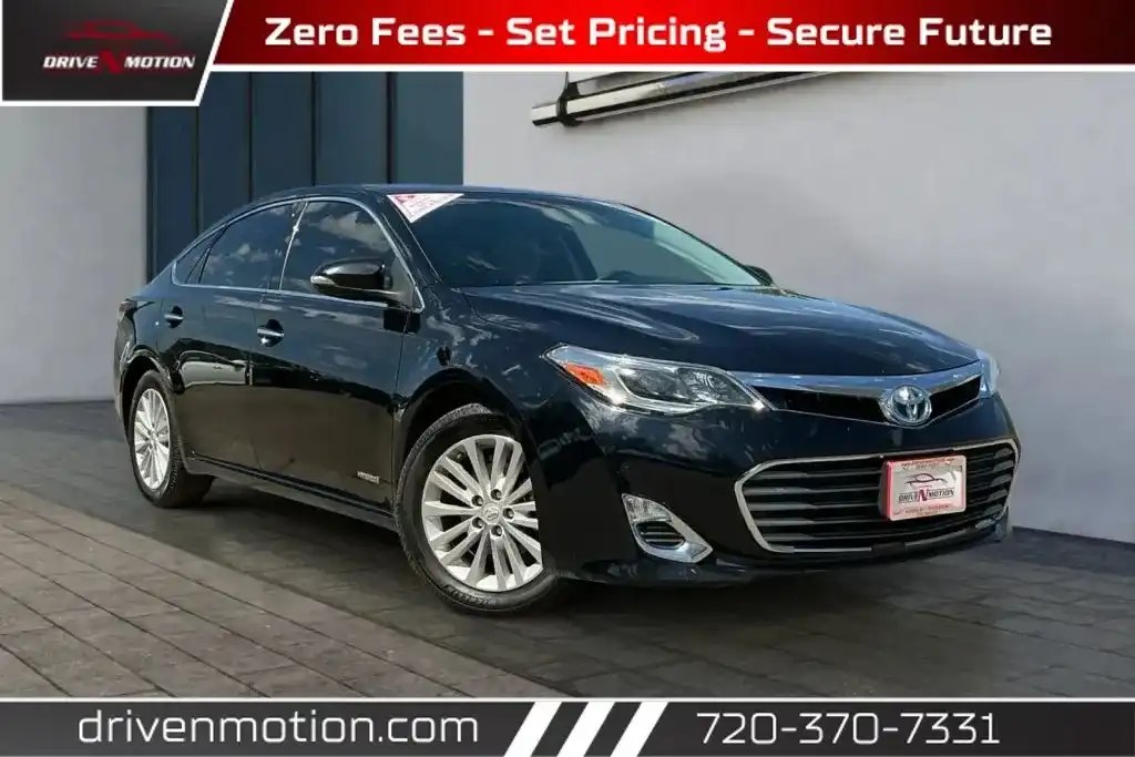 2015 Toyota Avalon XLE Premium Hybrid's photo
