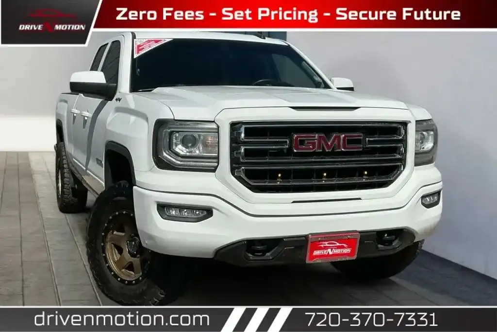 2019 GMC Sierra 4WD Double Cab Standard Box's photo
