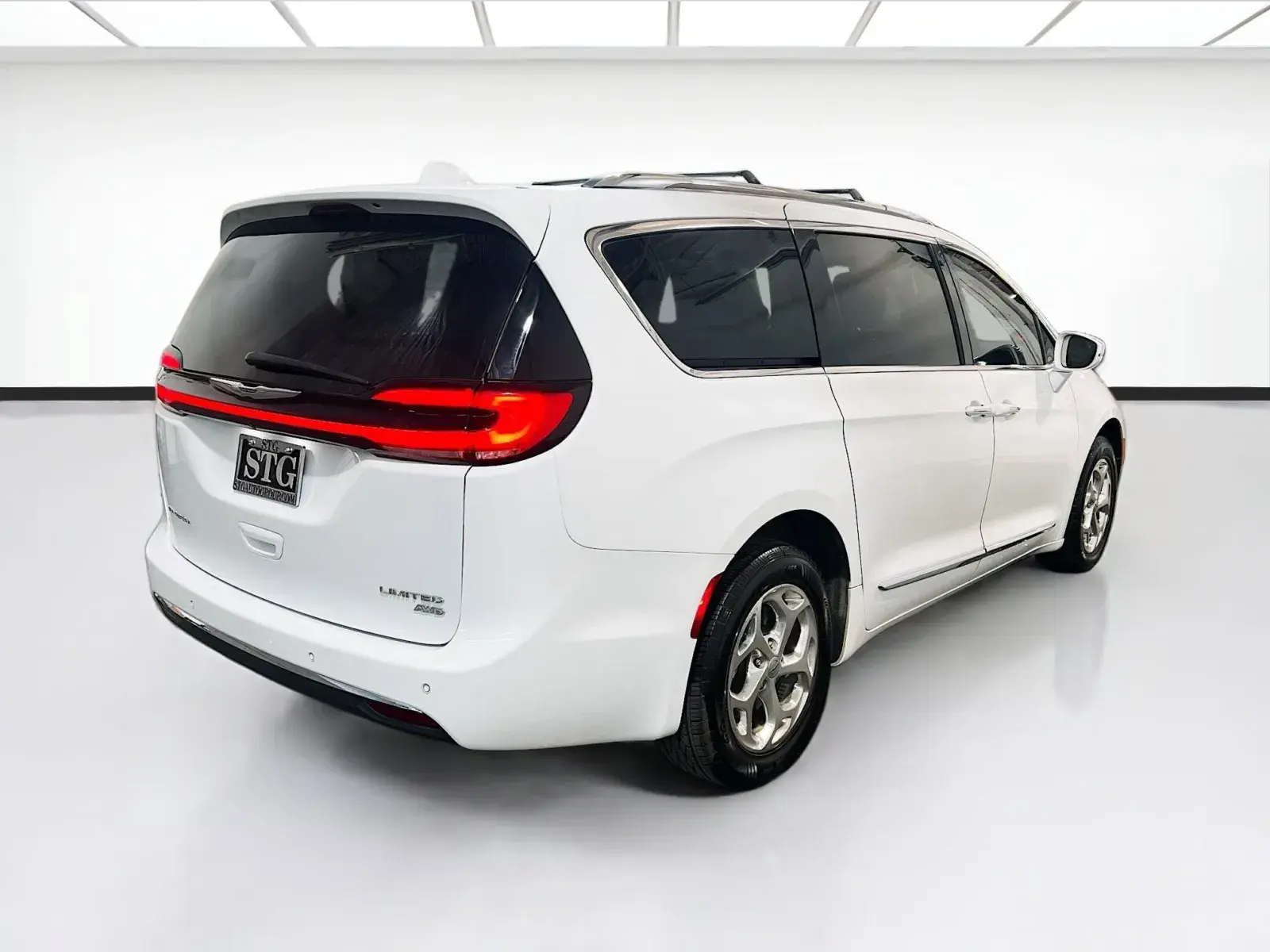 2021 Chrysler Pacifica Limited photo 4
