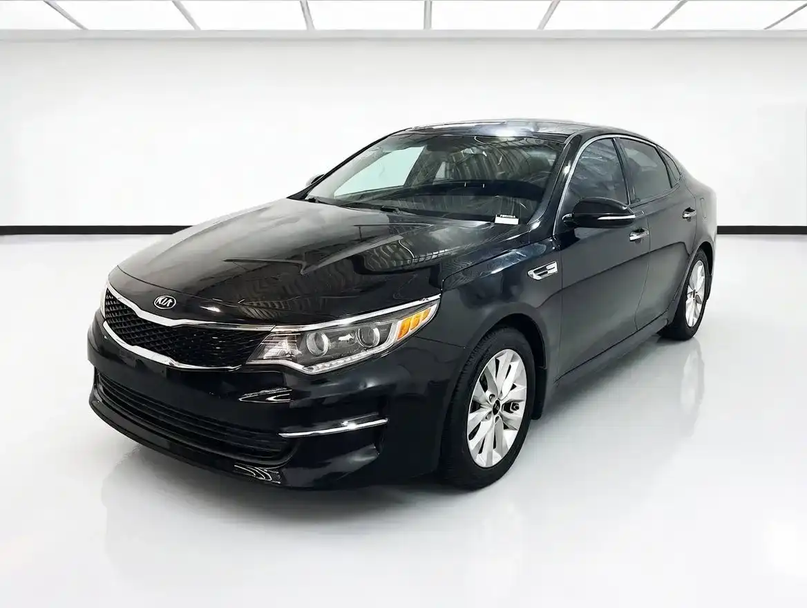 2018 Kia Optima EX Auto's photo