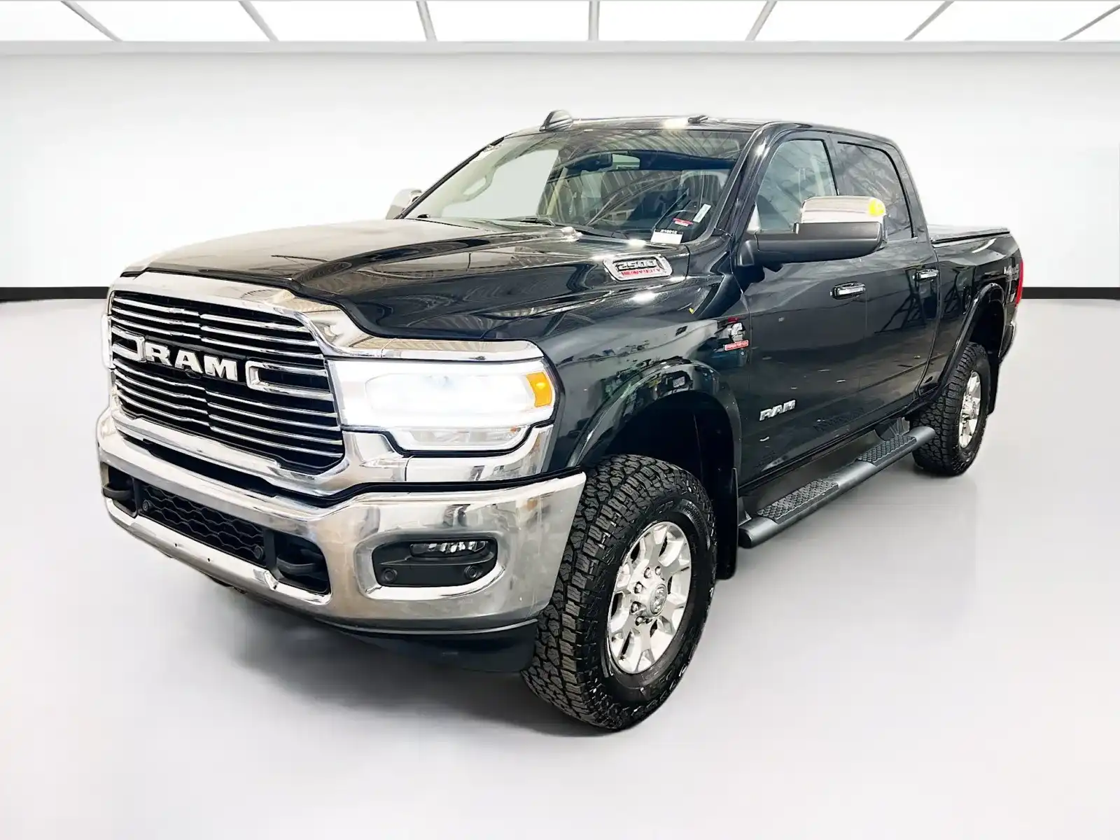 2019 RAM 2500 Laramie 4X4 Crew Cab SWB's photo