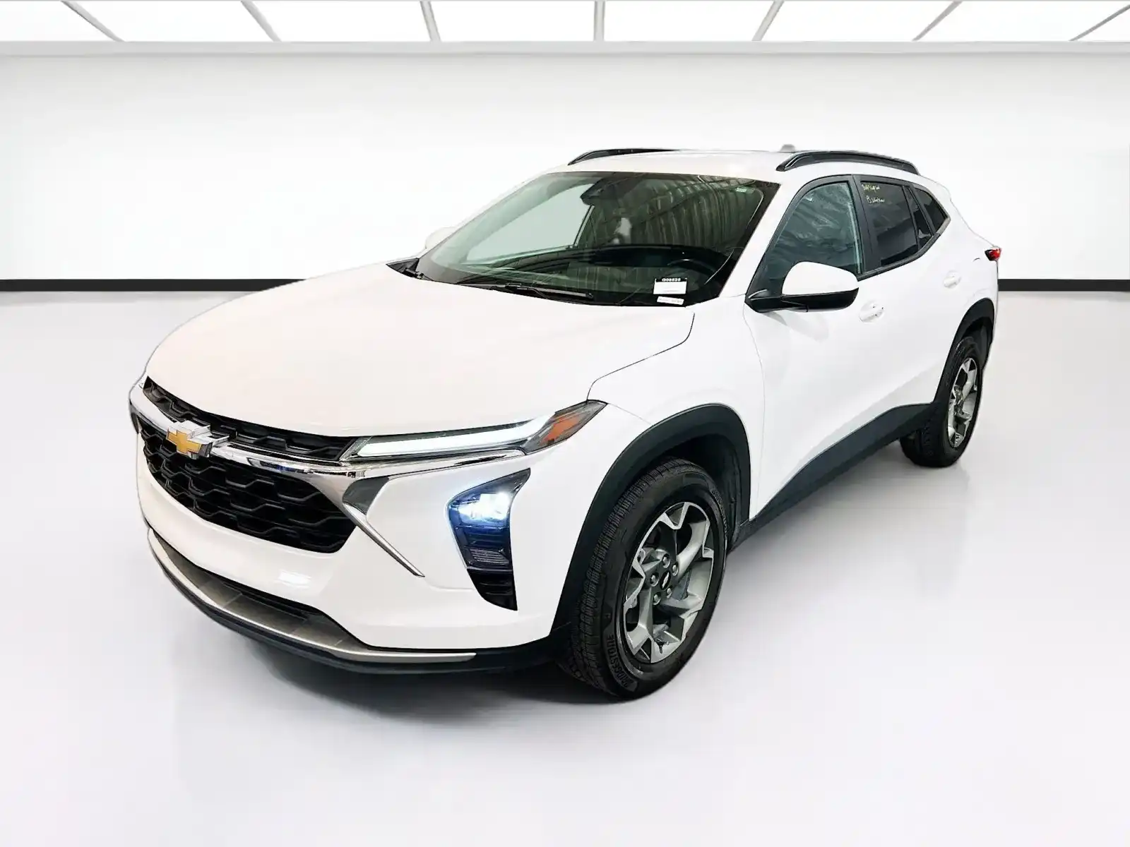 2024 Chevrolet Trax LT's photo