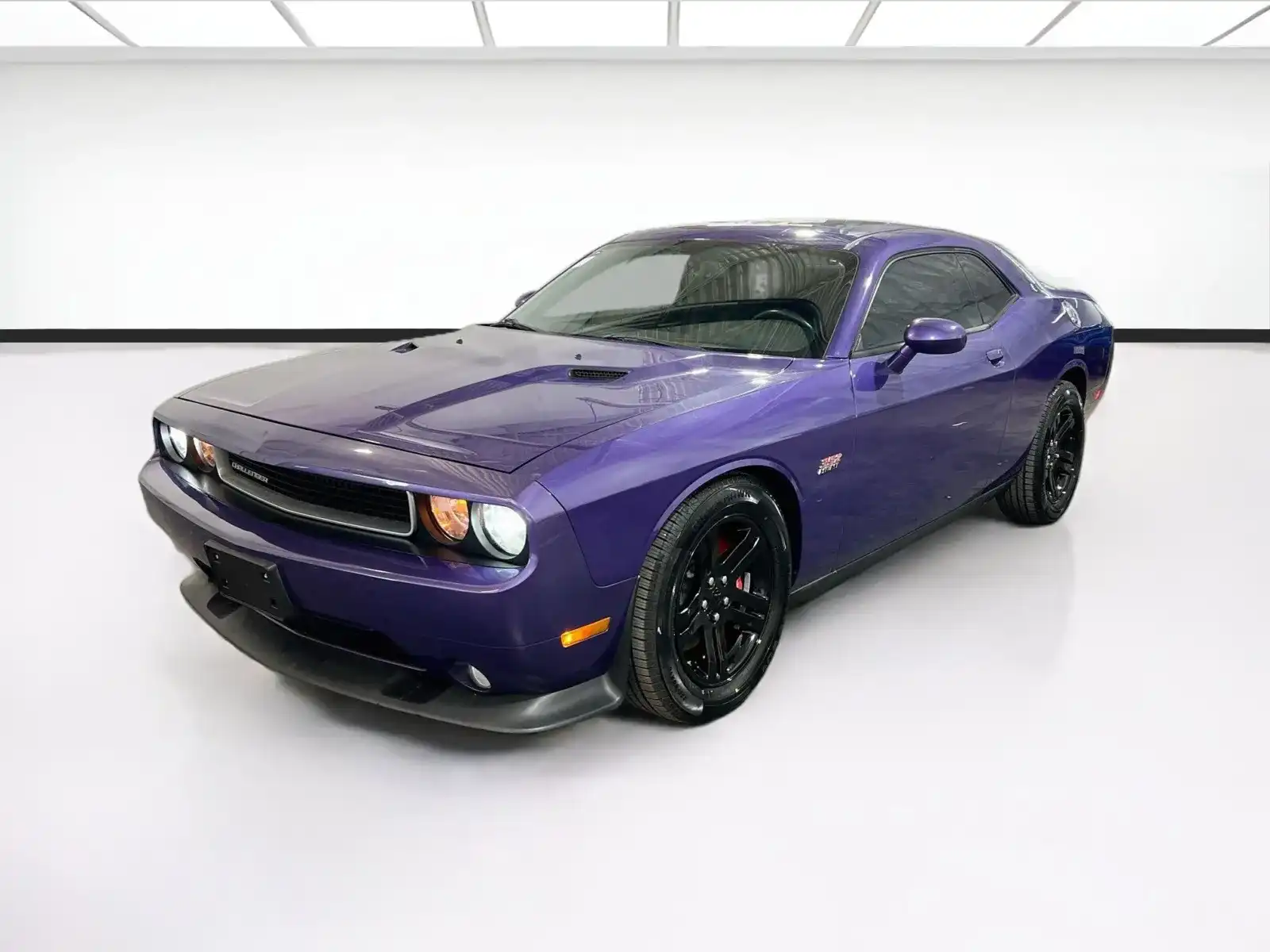 2014 Dodge Challenger SRT8 392's photo
