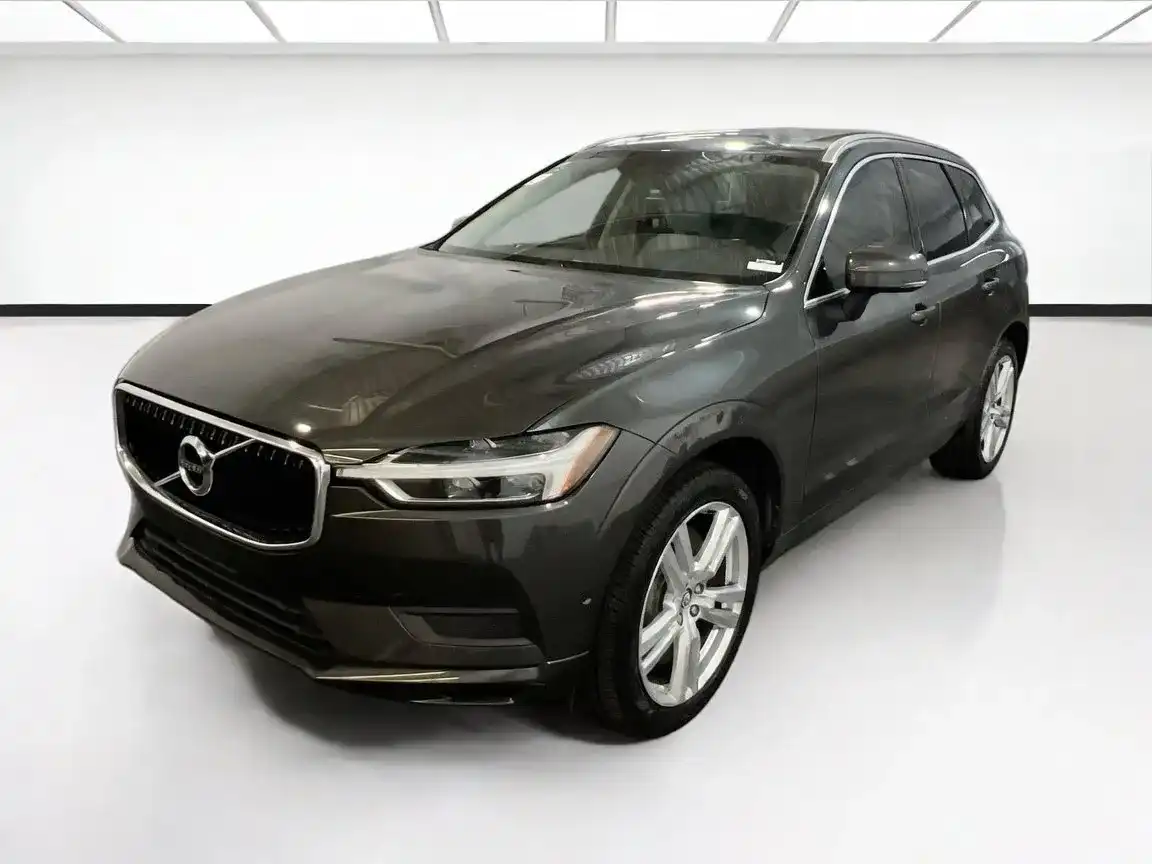2018 Volvo XC60 T5 Momentum AWD's photo