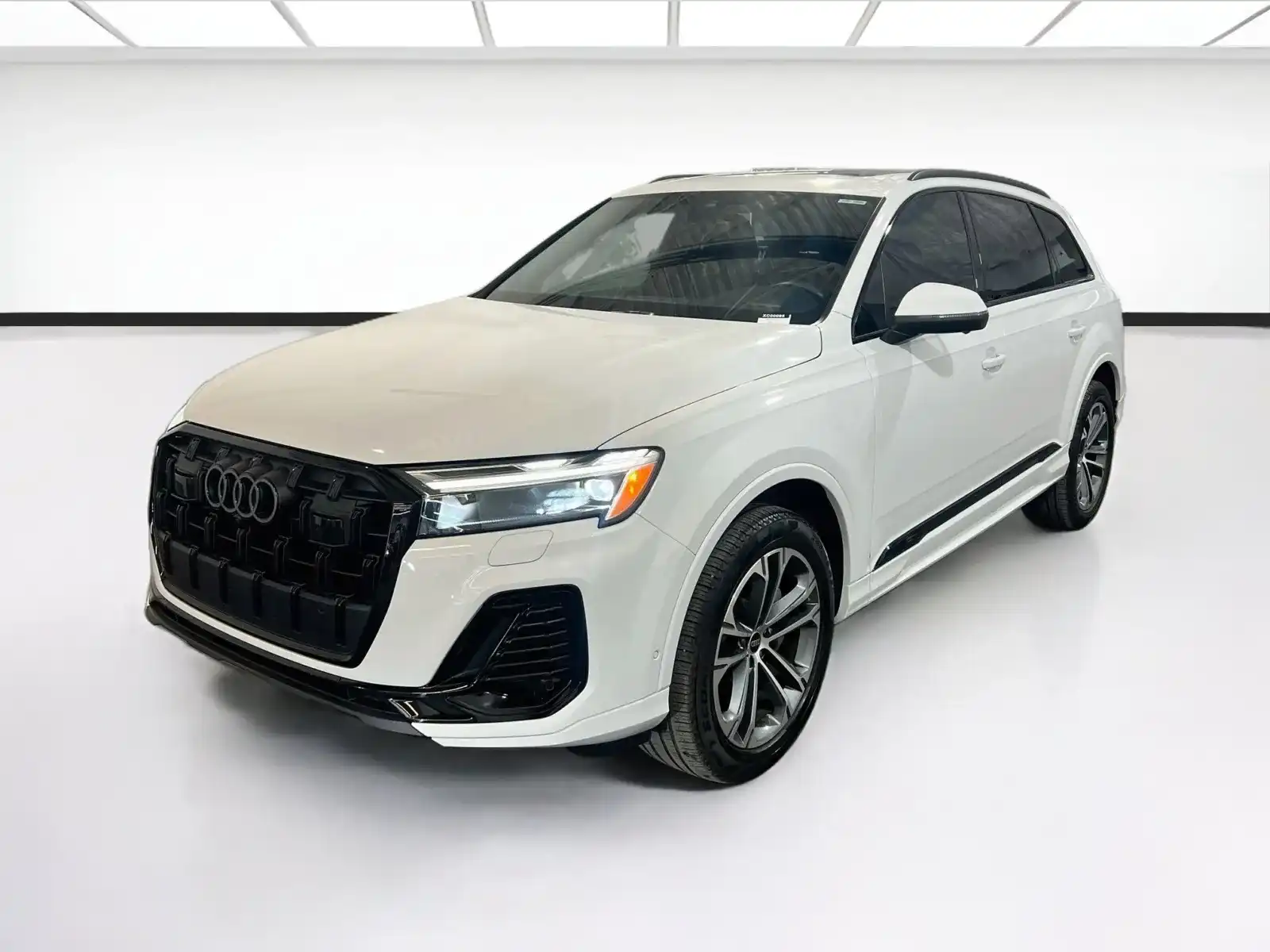 2025 Audi Q7 45 Premium Plus quattro Tiptronic's photo