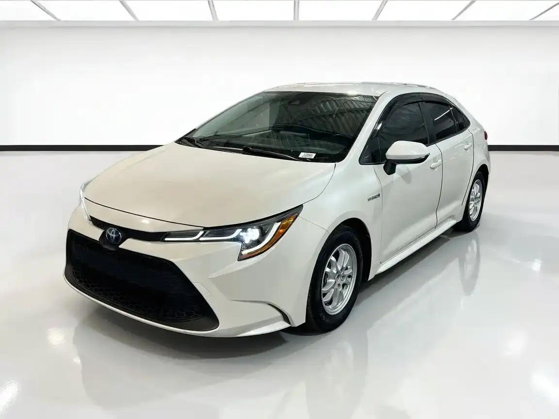 2021 Toyota Corolla LE Hybrid CVT's photo