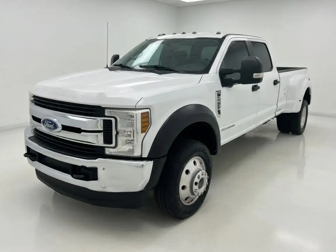 2019 Ford F-450 XL 4WD Crew Cab DRW 8' Box's photo