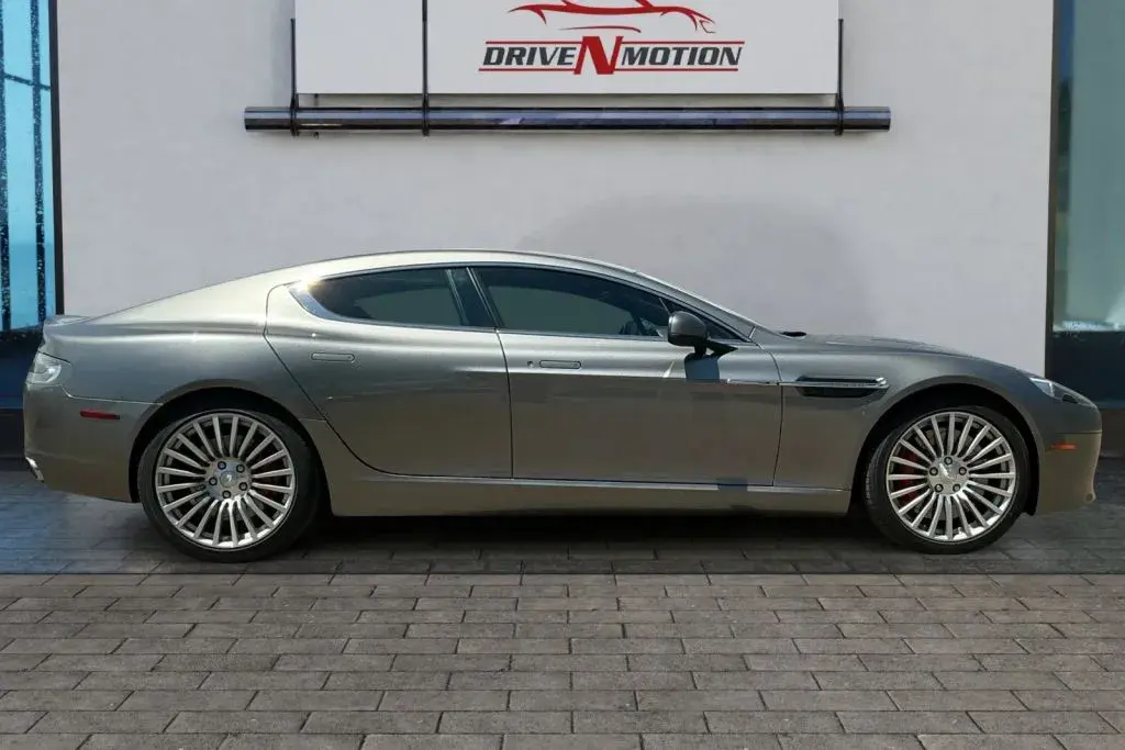 2015 Aston Martin Rapide Rapide S photo 3
