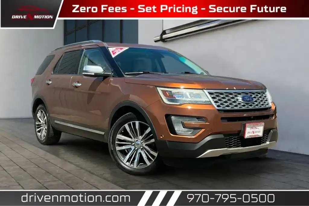 2017 Ford Explorer Platinum 4WD's photo