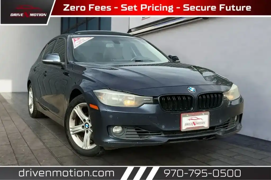 2015 BMW 3 Series 328i xDrive Sedan's photo