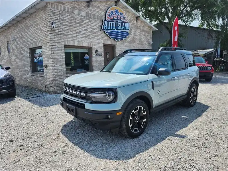 2022 Ford Bronco Sport Outer Banks 4X4's photo