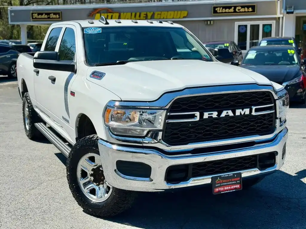 2019 RAM 3500 Tradesman 4X4 Crew Cab SWB's photo