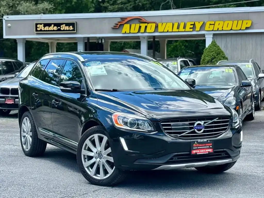 2017 Volvo XC60 T6 AWD Inscription's photo