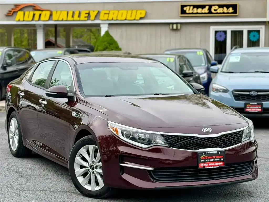 2018 Kia Optima LX AT's photo