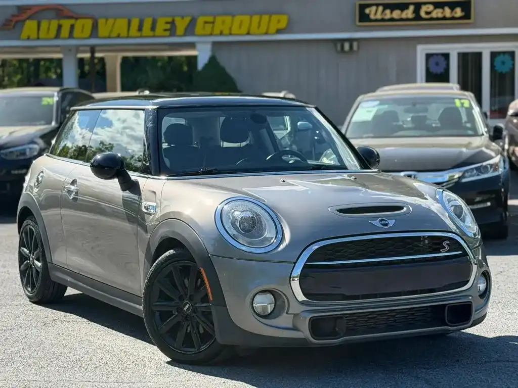 2016 MINI Cooper S's photo