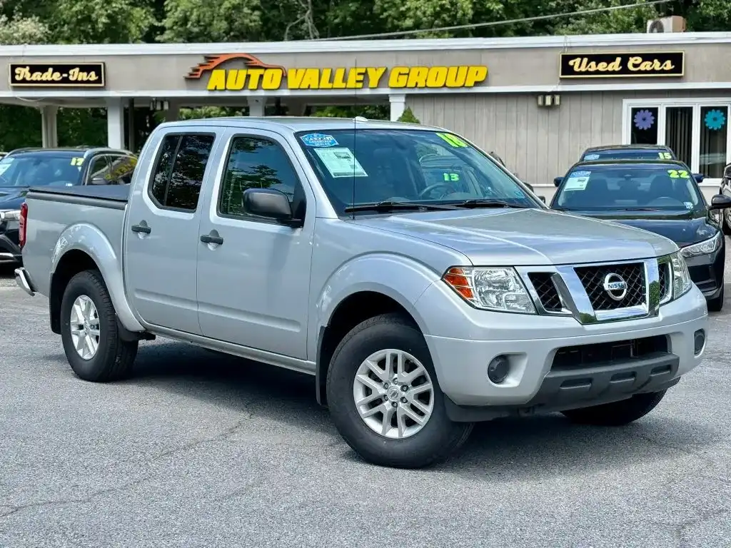 2018 Nissan Frontier 4.0 SV Crew Cab 4X4 AT SWB's photo
