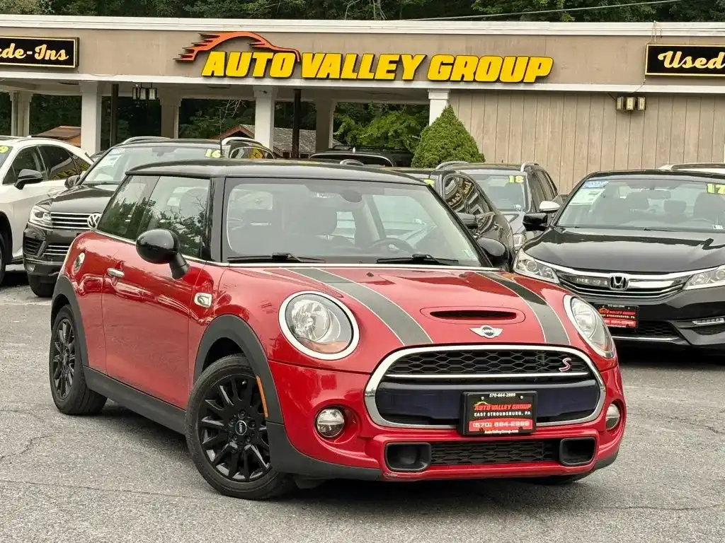 2017 MINI Cooper S's photo