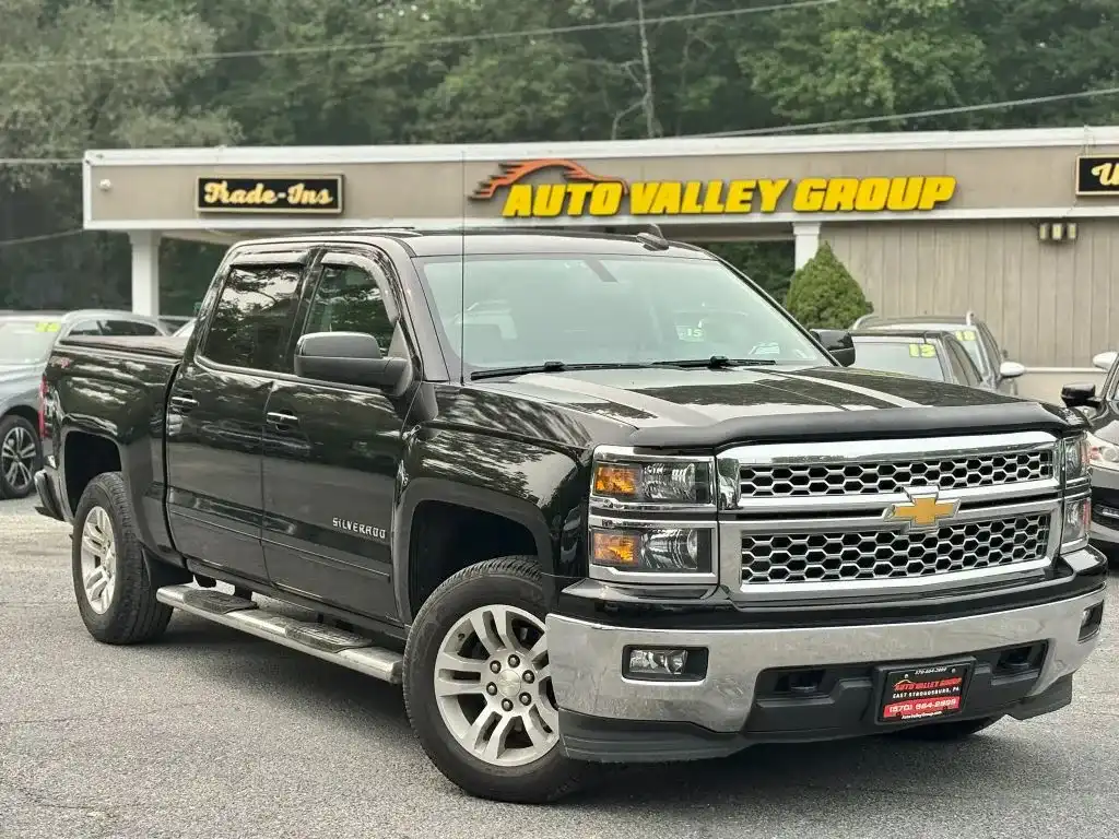 2015 Chevrolet Silverado 1500 LT 4X4 Crew Cab Short Box's photo