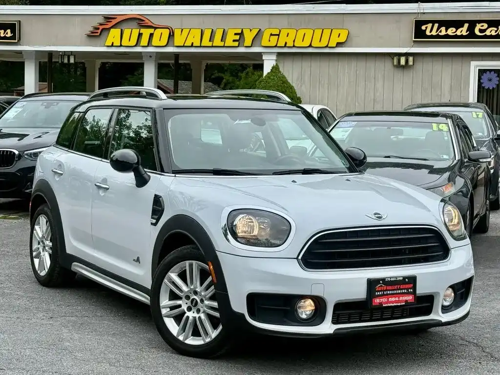 2017 MINI Countryman ALL4's photo