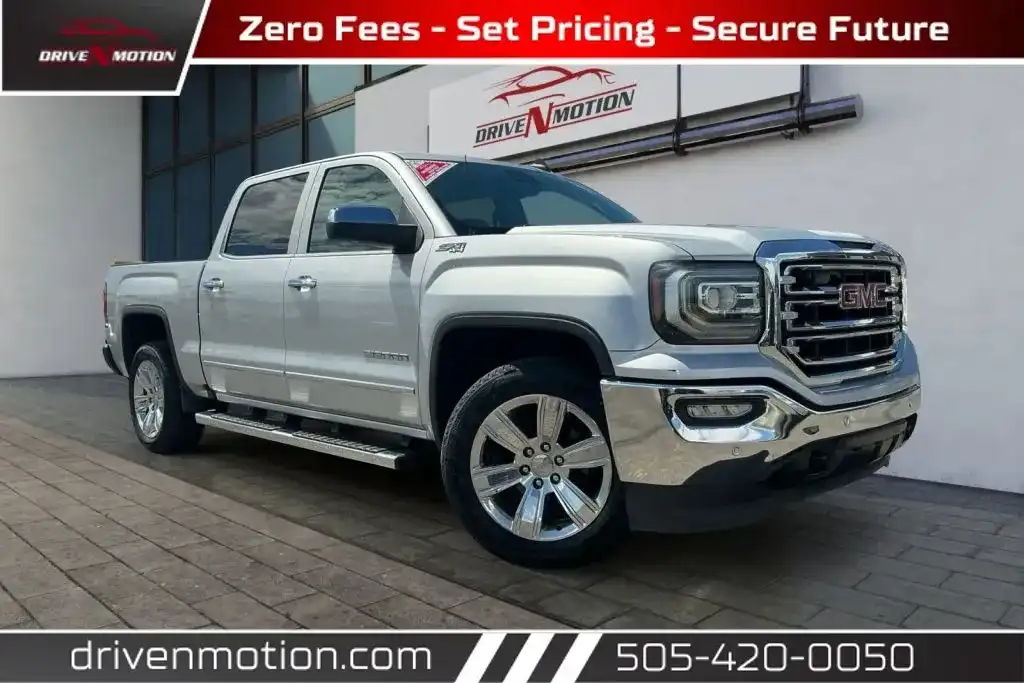 2017 GMC Sierra SLT 4WD Crew Cab Short Box's photo