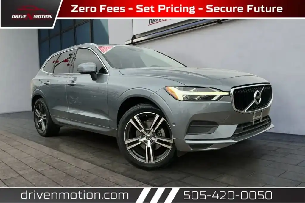 2018 Volvo XC60 T5 Momentum AWD's photo