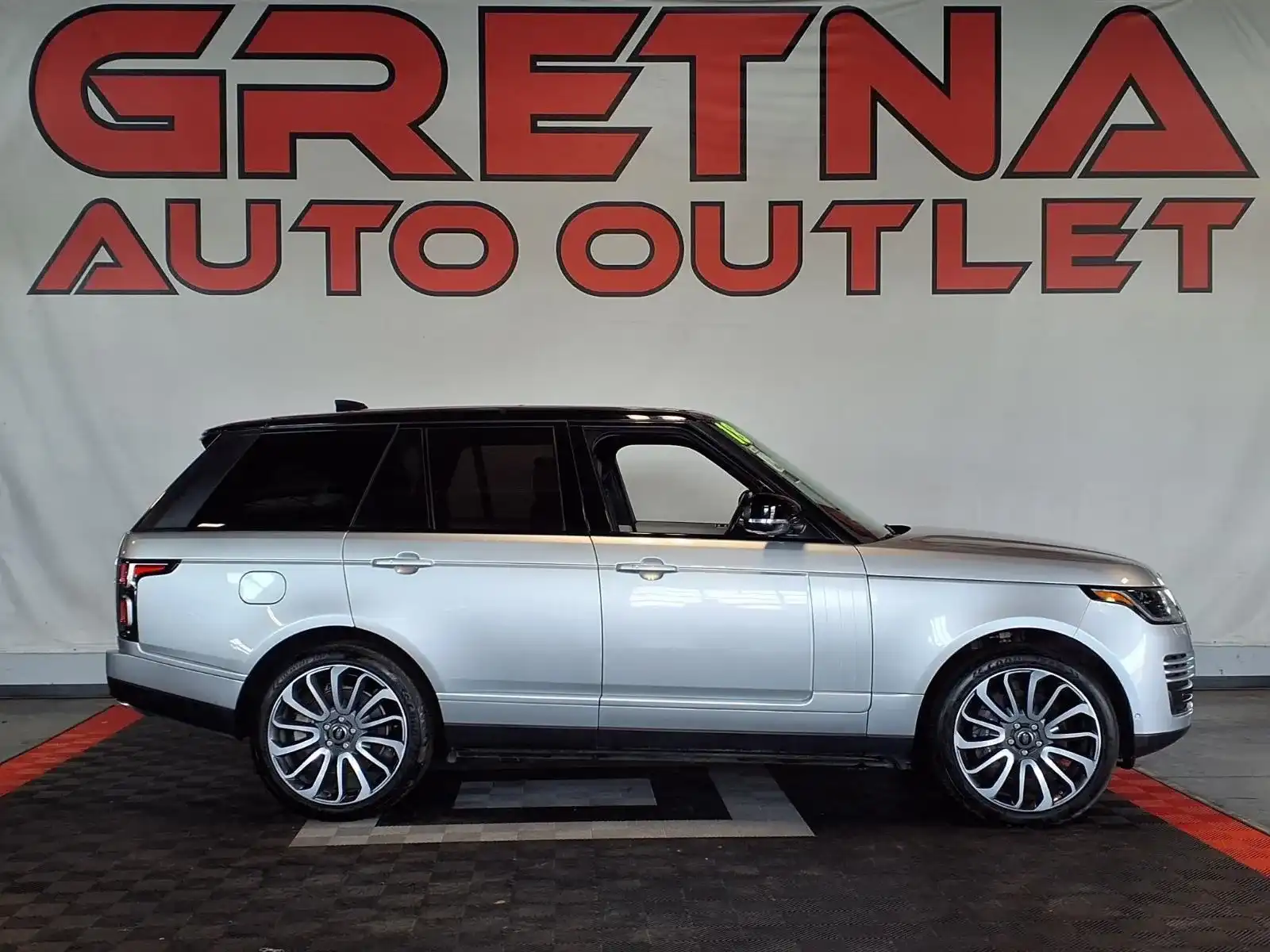 2018 Land Rover Range Rover V8 Supercharged's photo