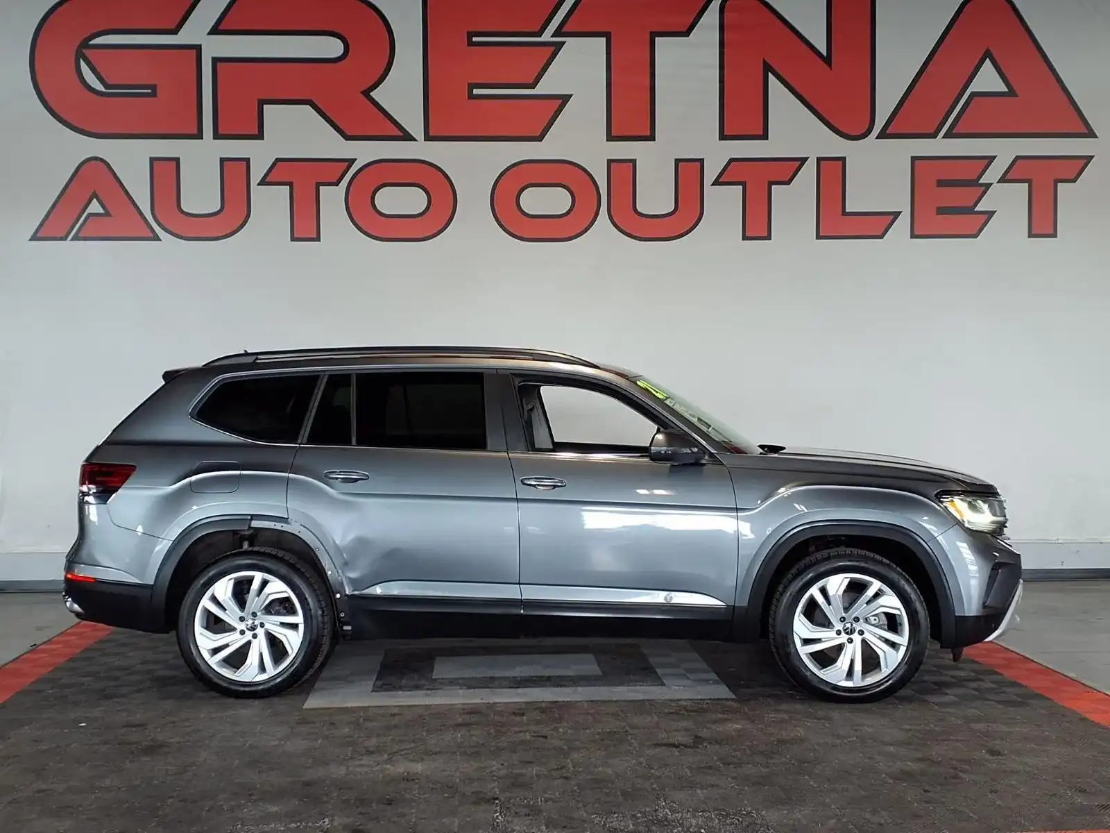 2021 Volkswagen Atlas 3.6L SE w/Tech 4MOTION's photo