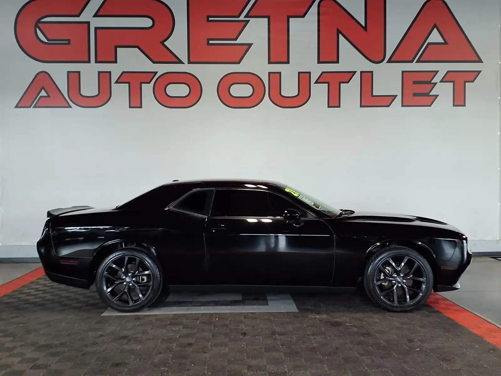 2021 Dodge Challenger SXT Auto's photo