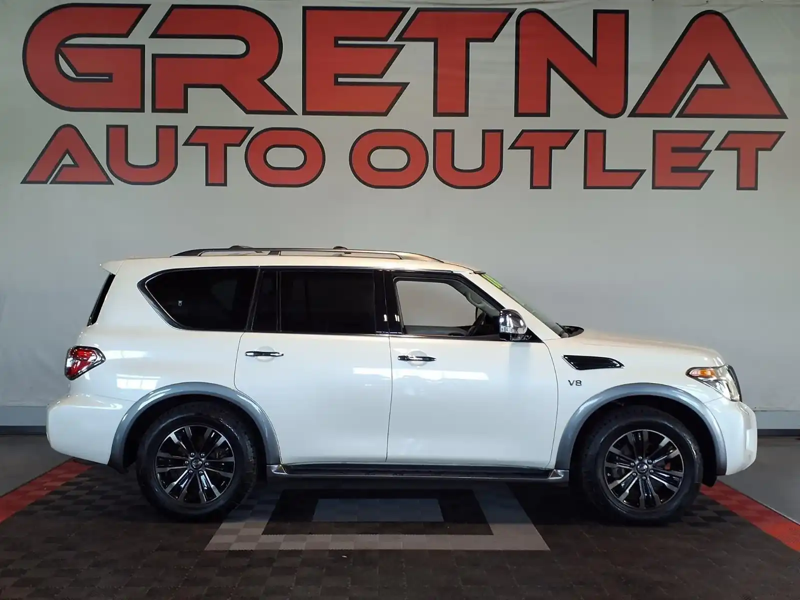 2018 Nissan Armada Platinum 4X4's photo