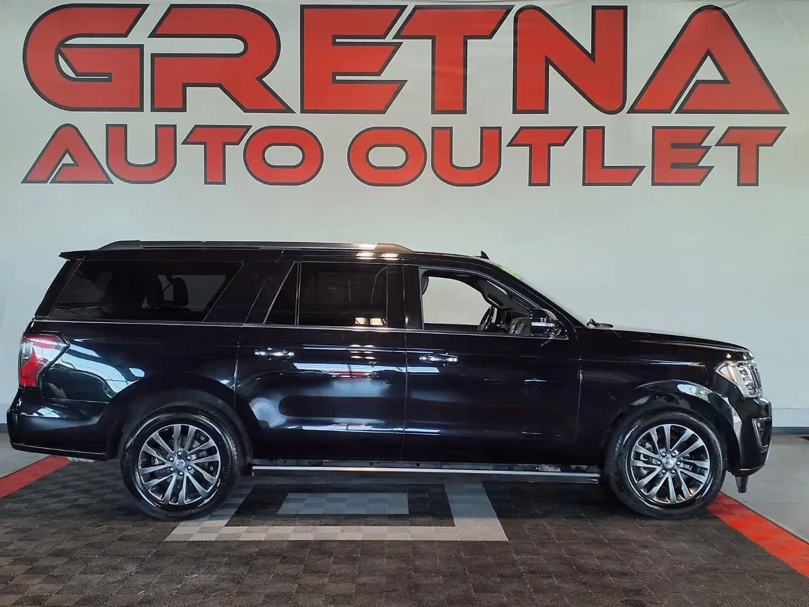 2019 Ford Expedition Limited 4WD MAX's photo
