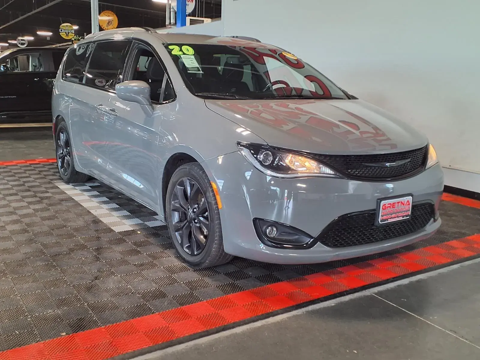 Vehicle Image 2