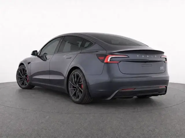 2024 Tesla Model 3 Performance photo 3