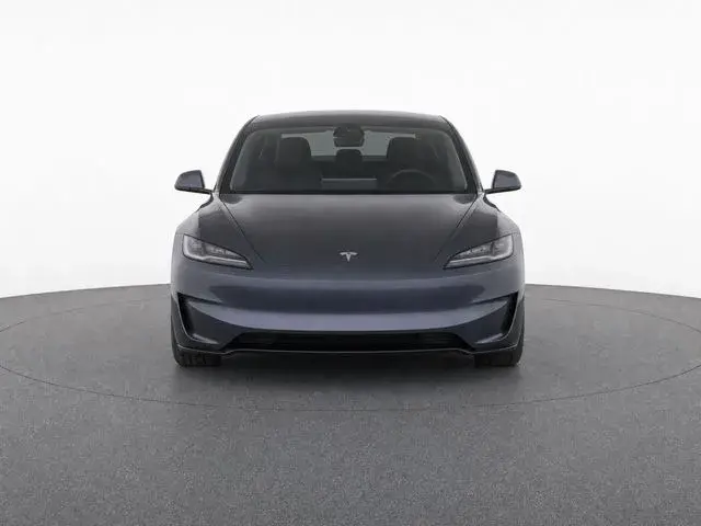 2024 Tesla Model 3 Performance photo 5