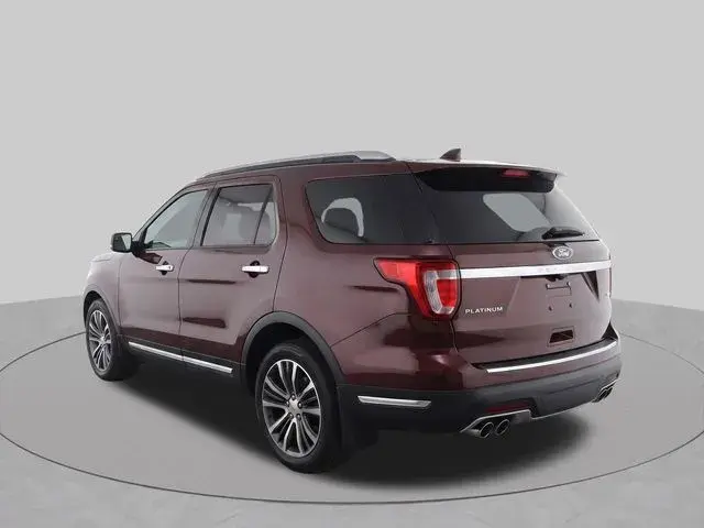 2019 Ford Explorer Platinum 4WD photo 4