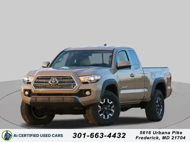 2018 Toyota Tacoma SR5 Double Cab 4WD V6 Auto Short Bed's photo