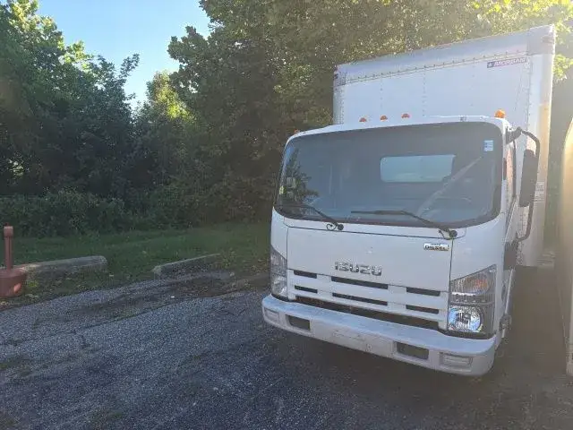 2013 Isuzu NPR-HD undefined photo 1