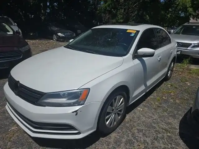 2015 Volkswagen Jetta 2.0L TDI SE w/Connectivity DSG's photo