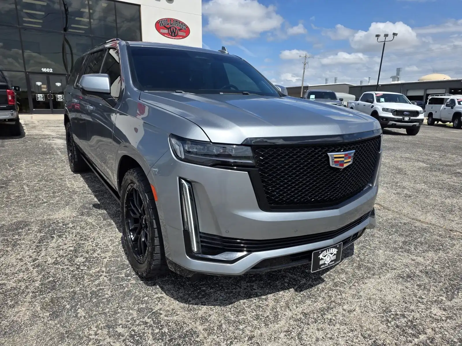2023 Cadillac Escalade ESV 4WD Sport Platinum's photo