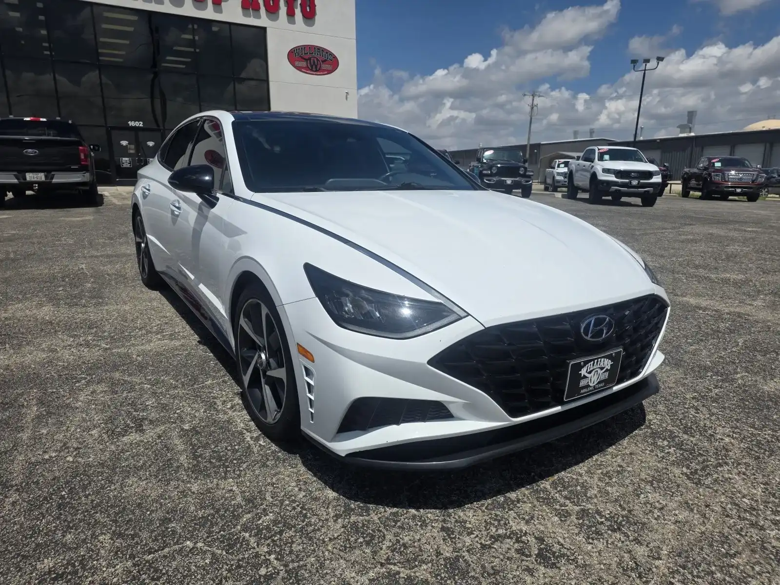 2023 Hyundai Sonata SEL Plus's photo