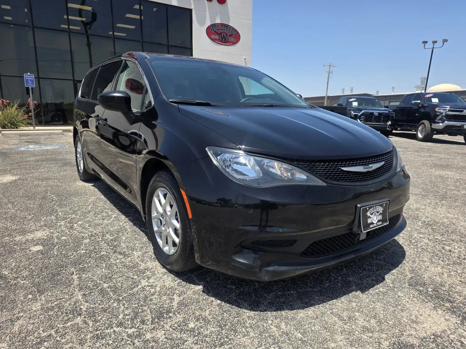 2024 Chrysler Voyager LX's photo