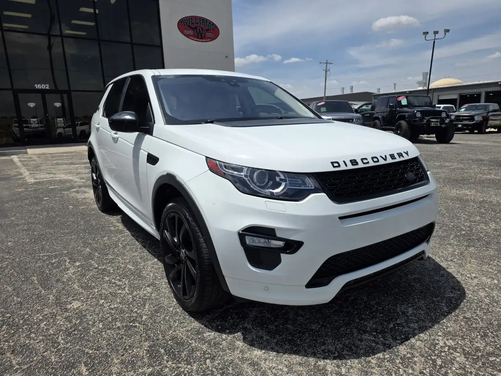 2017 Land Rover Discovery Sport's photo