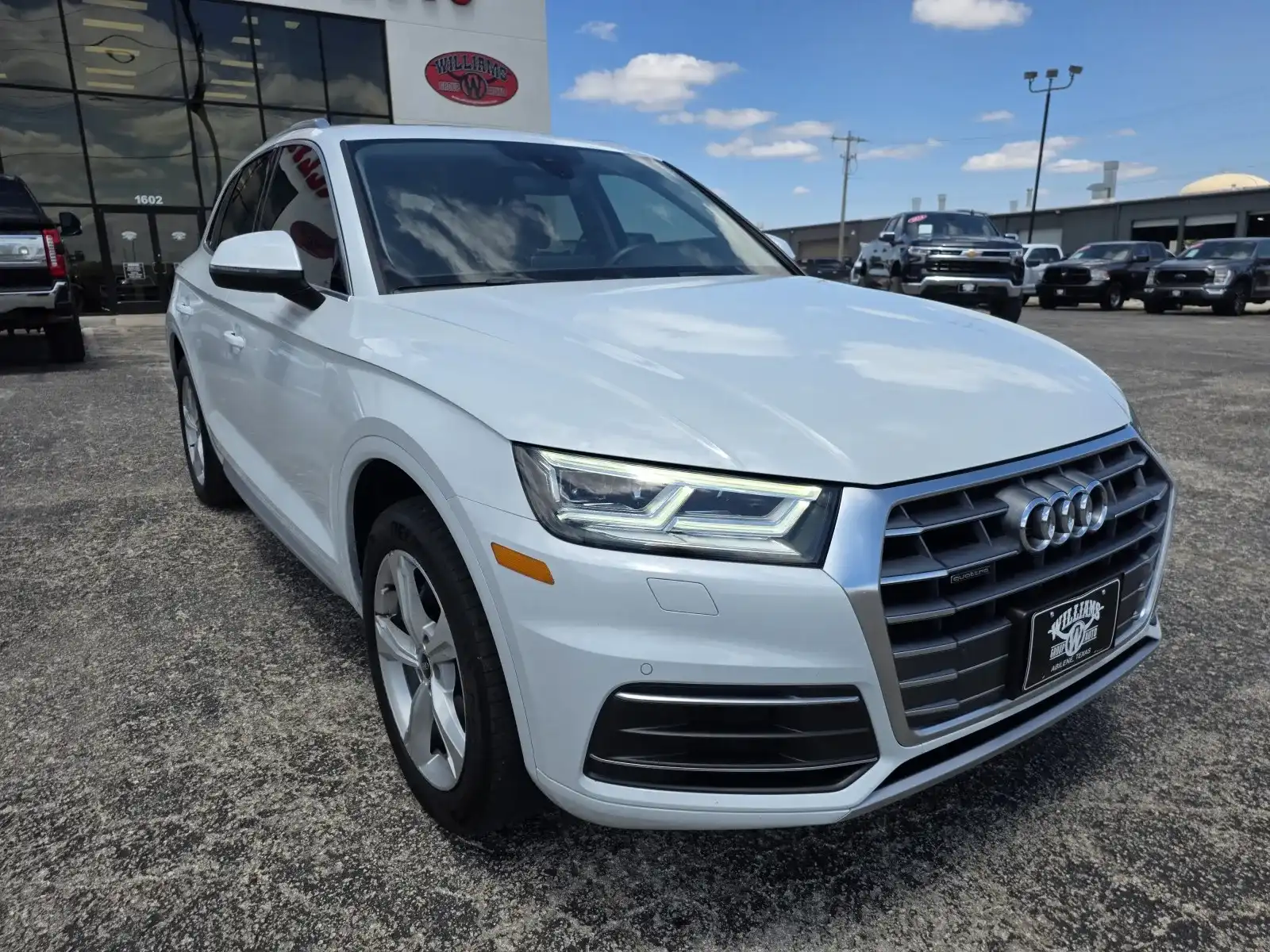 2020 Audi Q5 45 quattro S tronic Premium Plus's photo