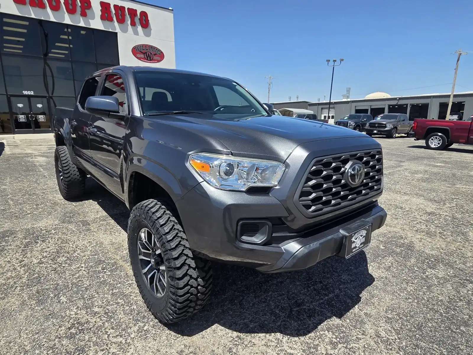2021 Toyota Tacoma SR Double Cab 2WD 4-Cyl Auto Short Bed's photo