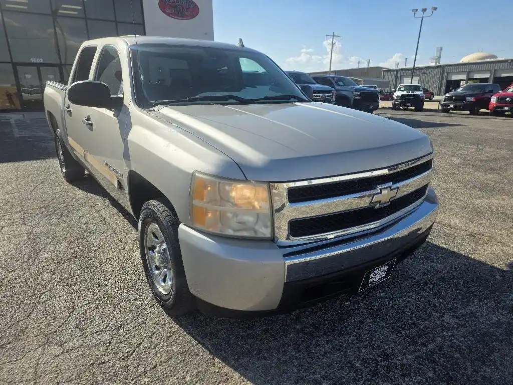 2008 Chevrolet Silverado 1500 LS Crew Cab's photo